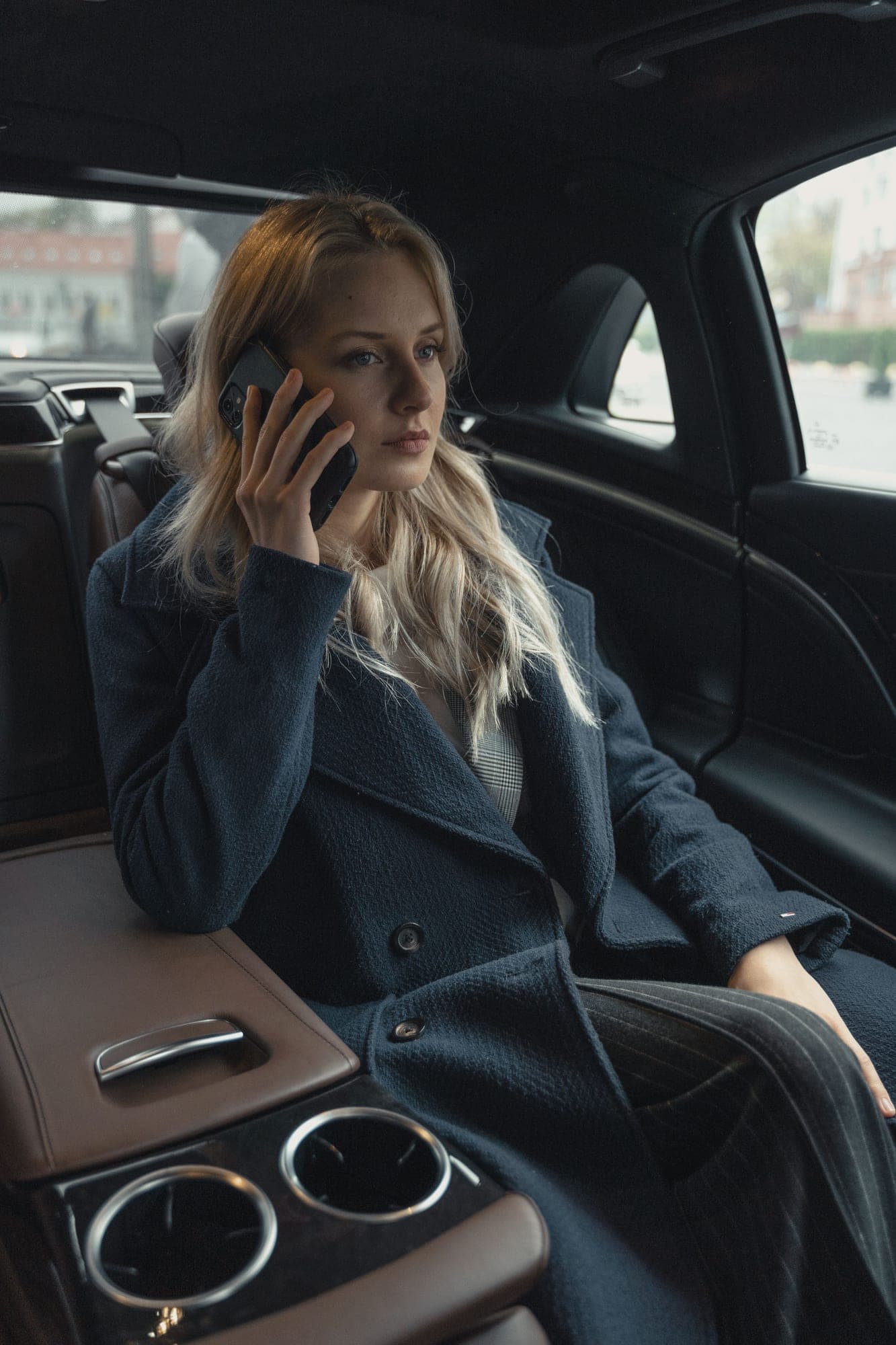 Professional private hire taxi for executive travel